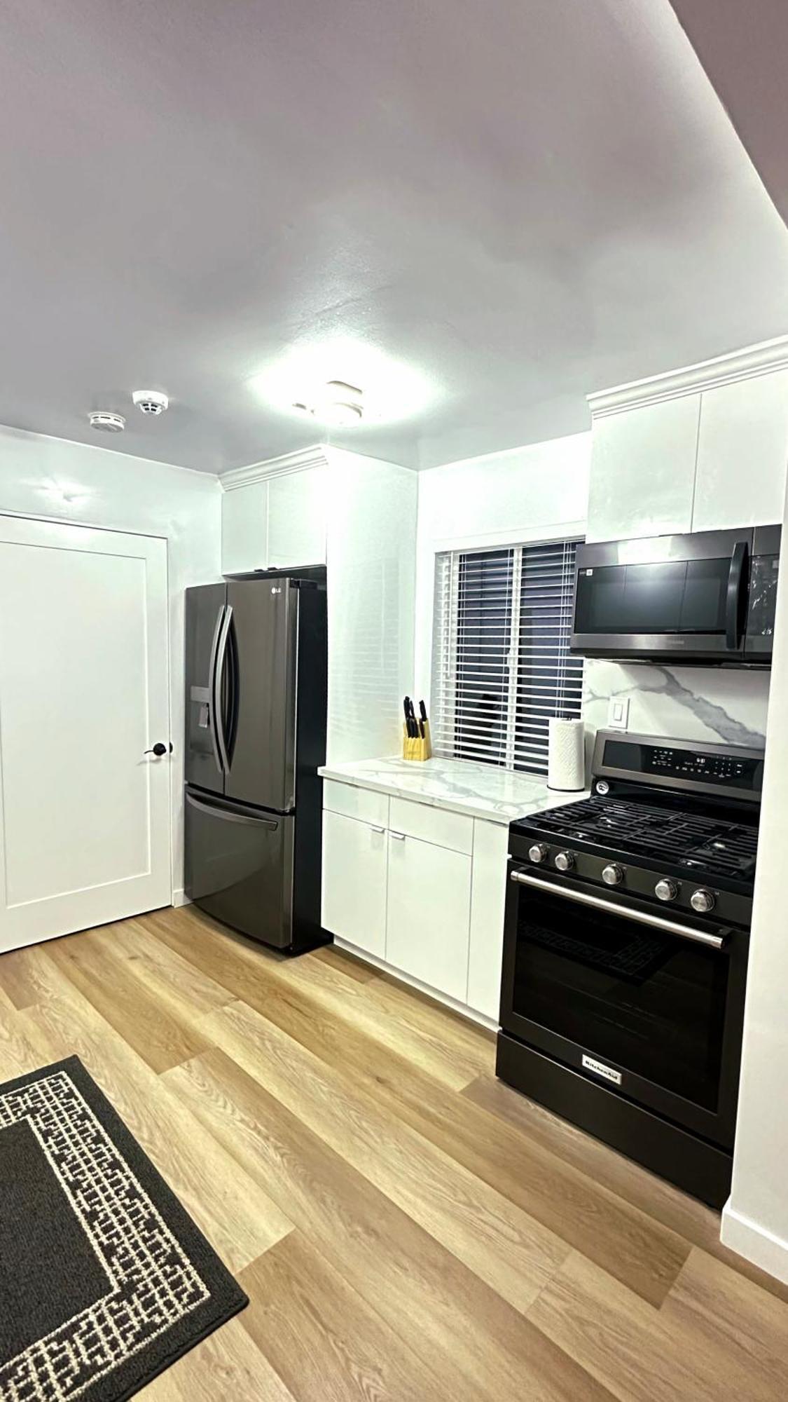 ロサンゼルス Modern 2Br Stylish & Cozy Unit Bed & Breakfast エクステリア 写真